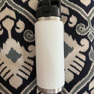 Yeti Rambler 26 ounces white